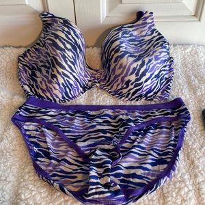 Victoria’s Secret Bra & Underwear
